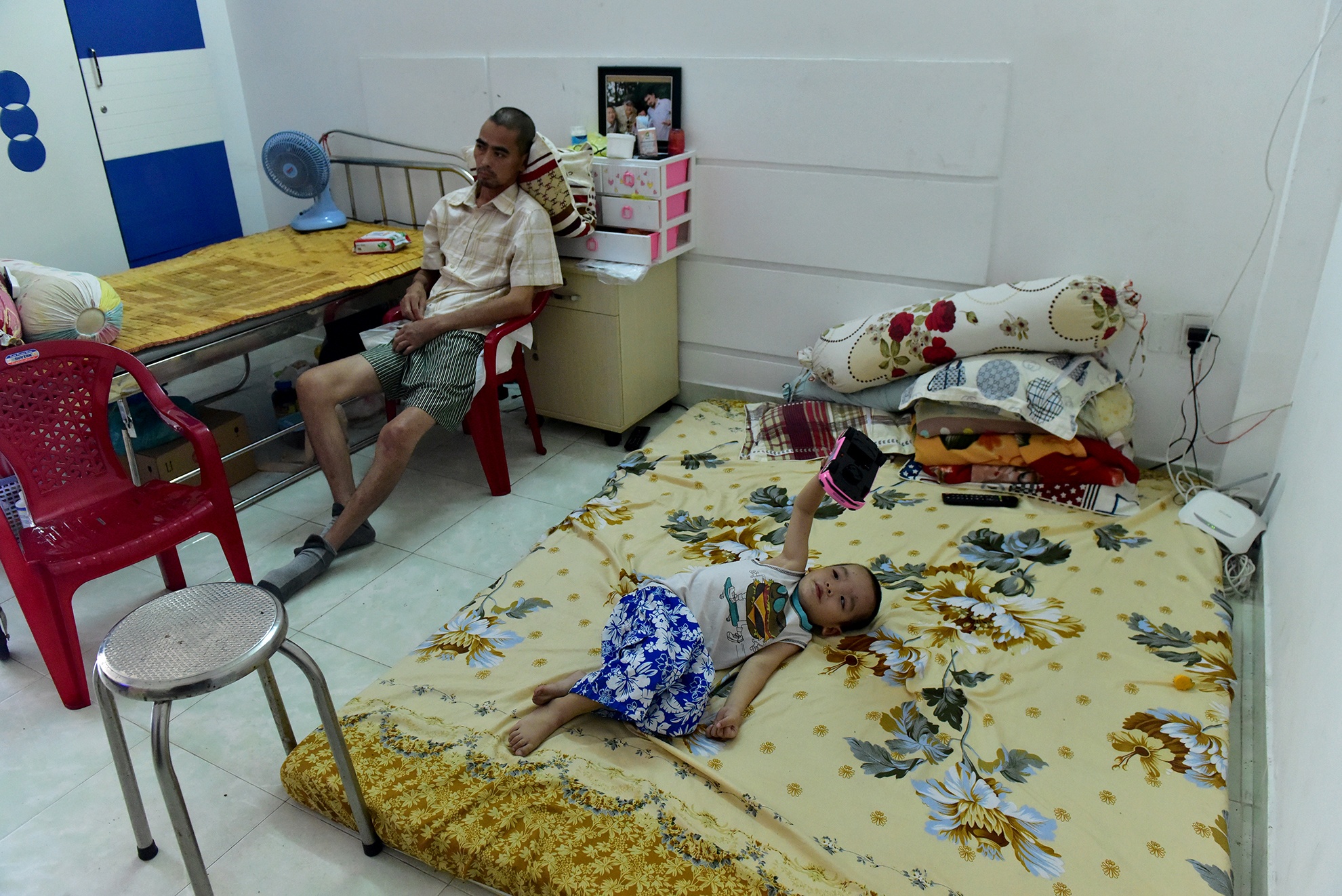 vo Nguyen Hoang mo quan ca phe anh 8