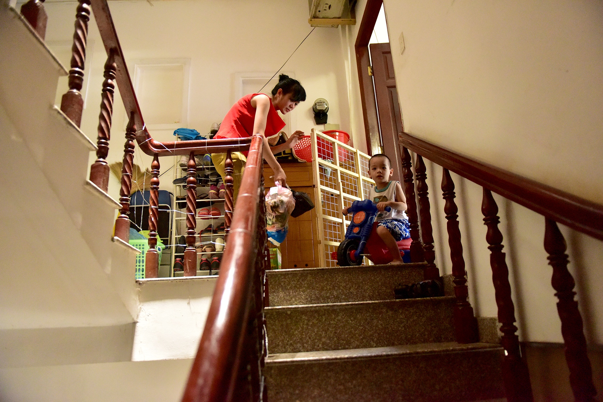 vo Nguyen Hoang mo quan ca phe anh 4