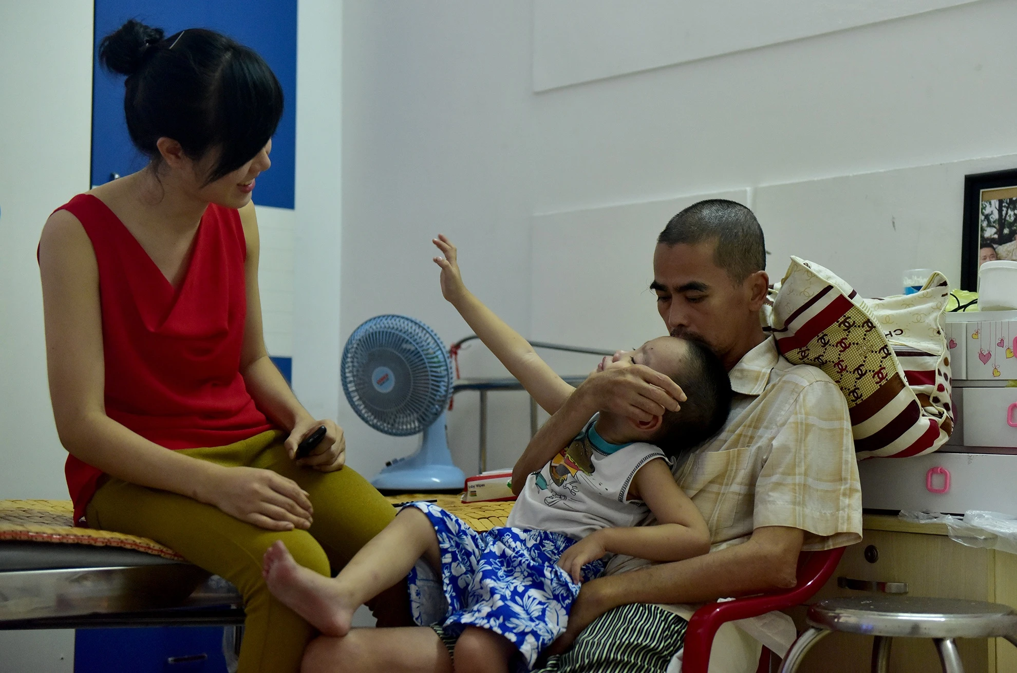 vo Nguyen Hoang mo quan ca phe anh 9