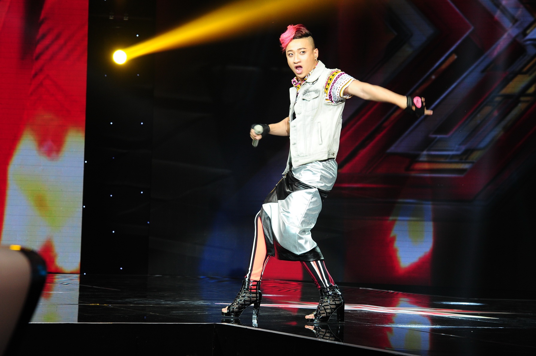 Vong tranh dau Nhan to bi an anh 2