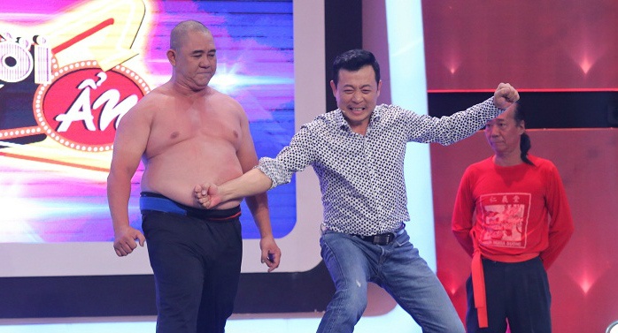 Tran Thanh tang tien cho cac vo su kungfu hinh anh