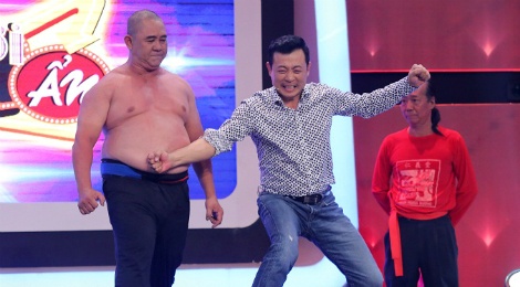 Van Son - Hong Dao lap ky luc thang 5 vong thi Nguoi bi an hinh anh