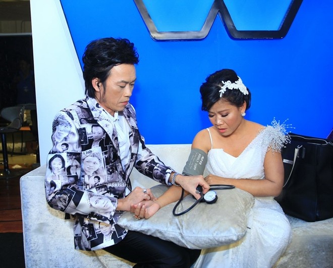 con nuoi Hoai Linh khong muon vu loi anh 1