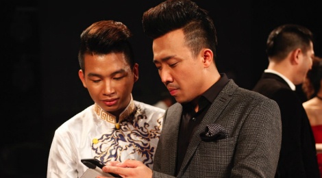 Viet Huong - Tran Thanh xin so dien thoai thi sinh tai nang hinh anh