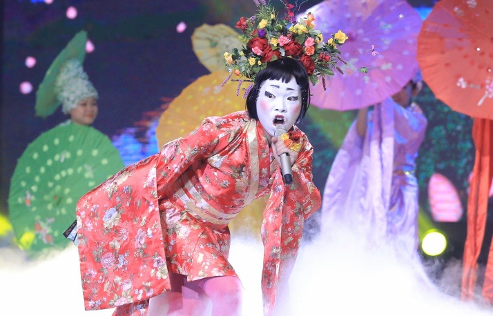 Duc Phuc hoa thanh NSUT Thanh Loc hinh anh