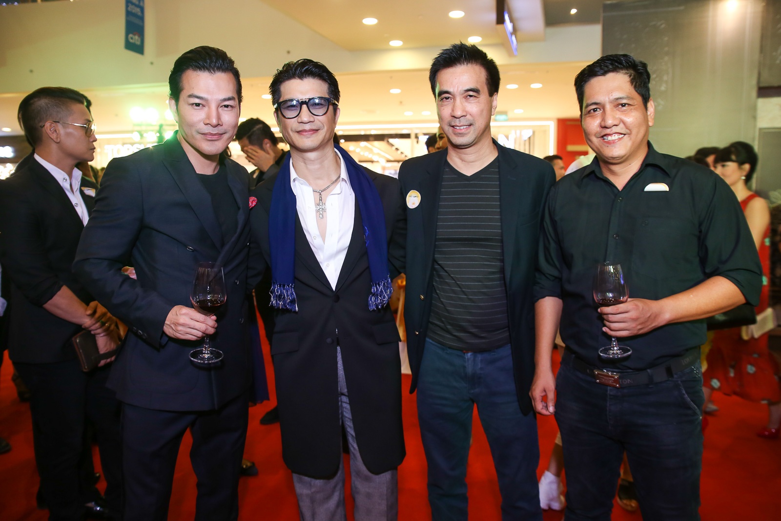 Quý Bình Minh Hằng ảnh 11 Quy Binh Minh Hang anh 11