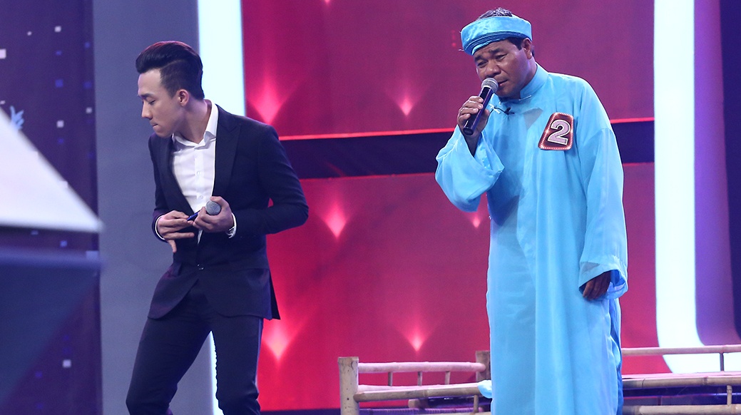 Nguoi dan vong co bang mieng hinh anh