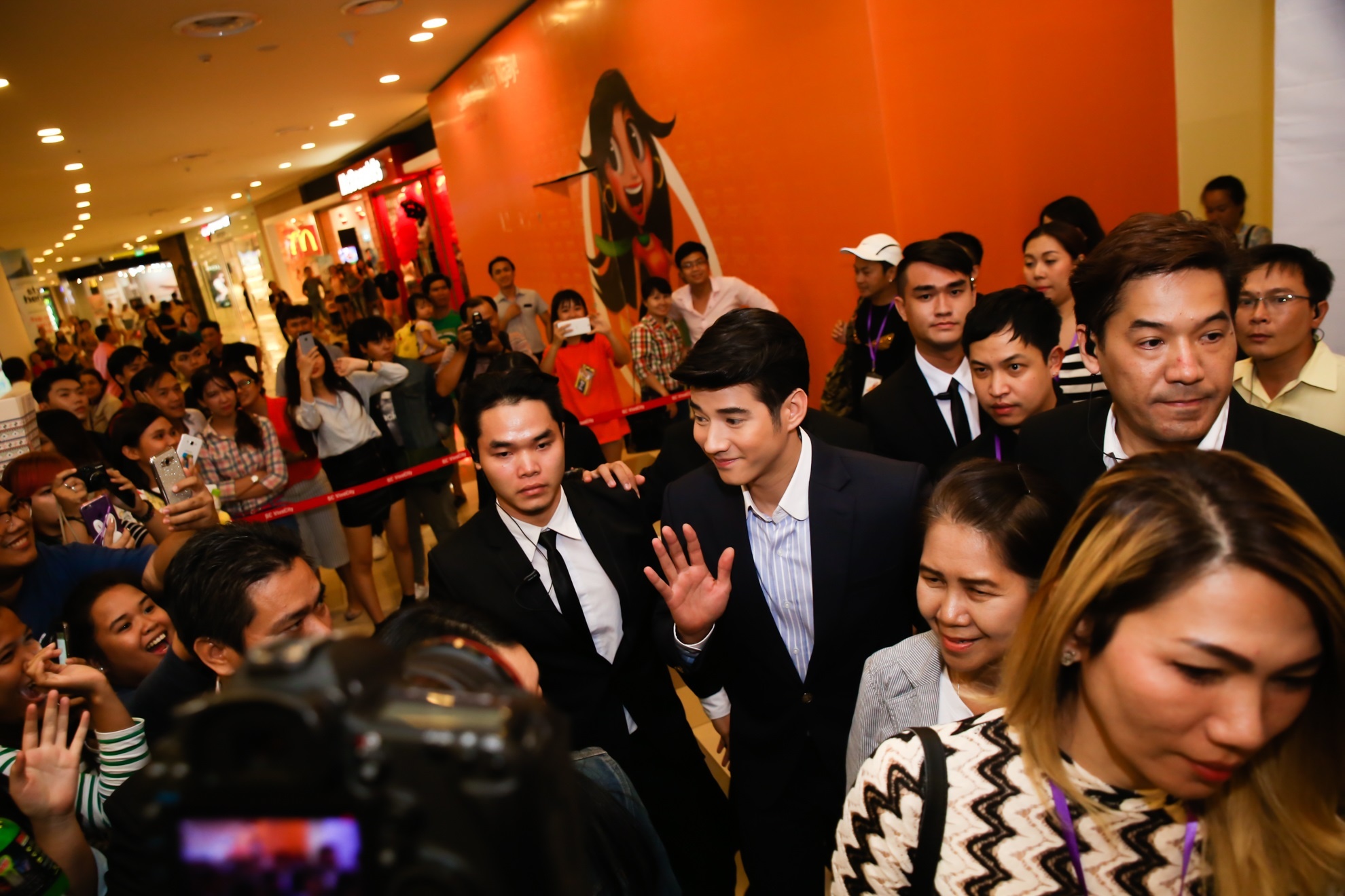 Mario Maurer đến Việt Nam ảnh 3 Mario Maurer den Viet Nam anh 3