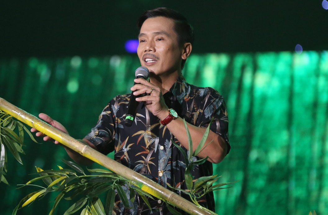 Thai Chau bat khoc vi nhom Huong phu sa hinh anh