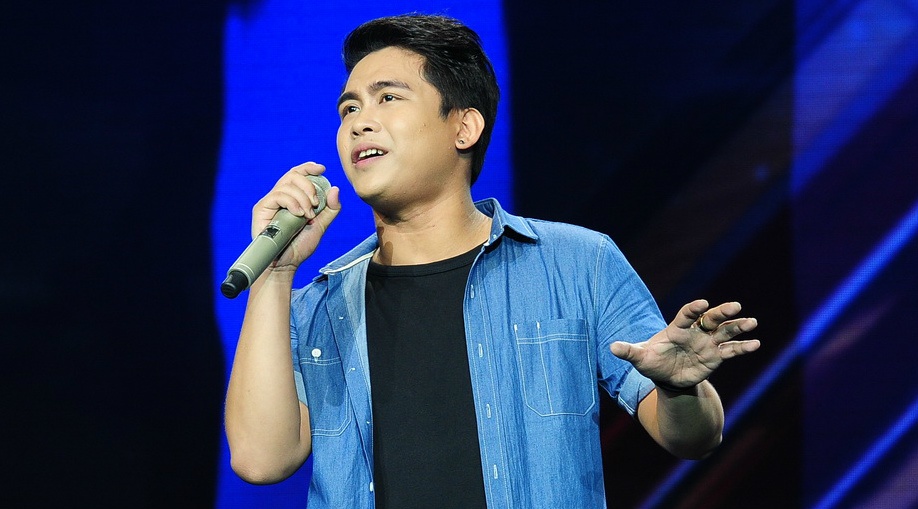 Dinh Nhan hat thieu lua ca khuc Nguoi dan ba hoa da hinh anh