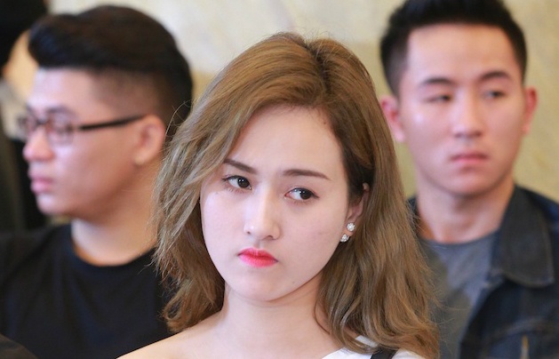 Xuat hien nhieu nhan to la o vong thu giong hinh anh