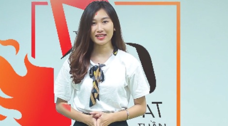 Erik doi dau Phan Manh Quynh tren duong dua BXH hinh anh