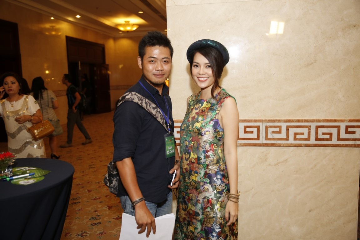 Quyen Linh quyen gop tu thien anh 5