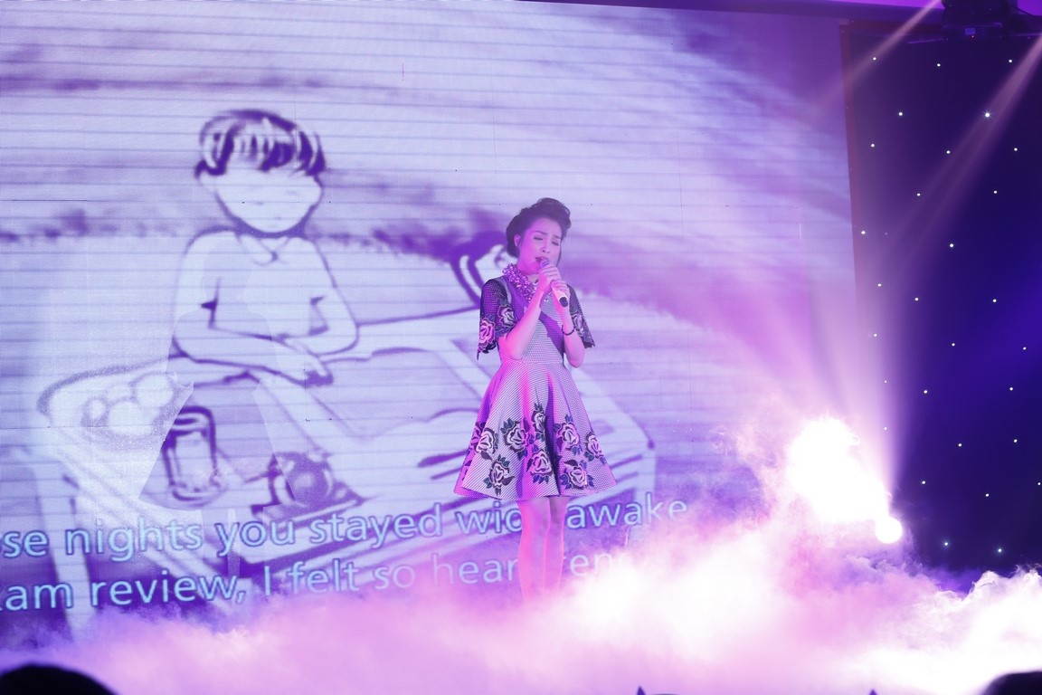 Quyen Linh quyen gop tu thien anh 6