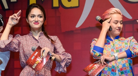 Thanh Duy - Huong Giang tinh nghich o su kien hinh anh