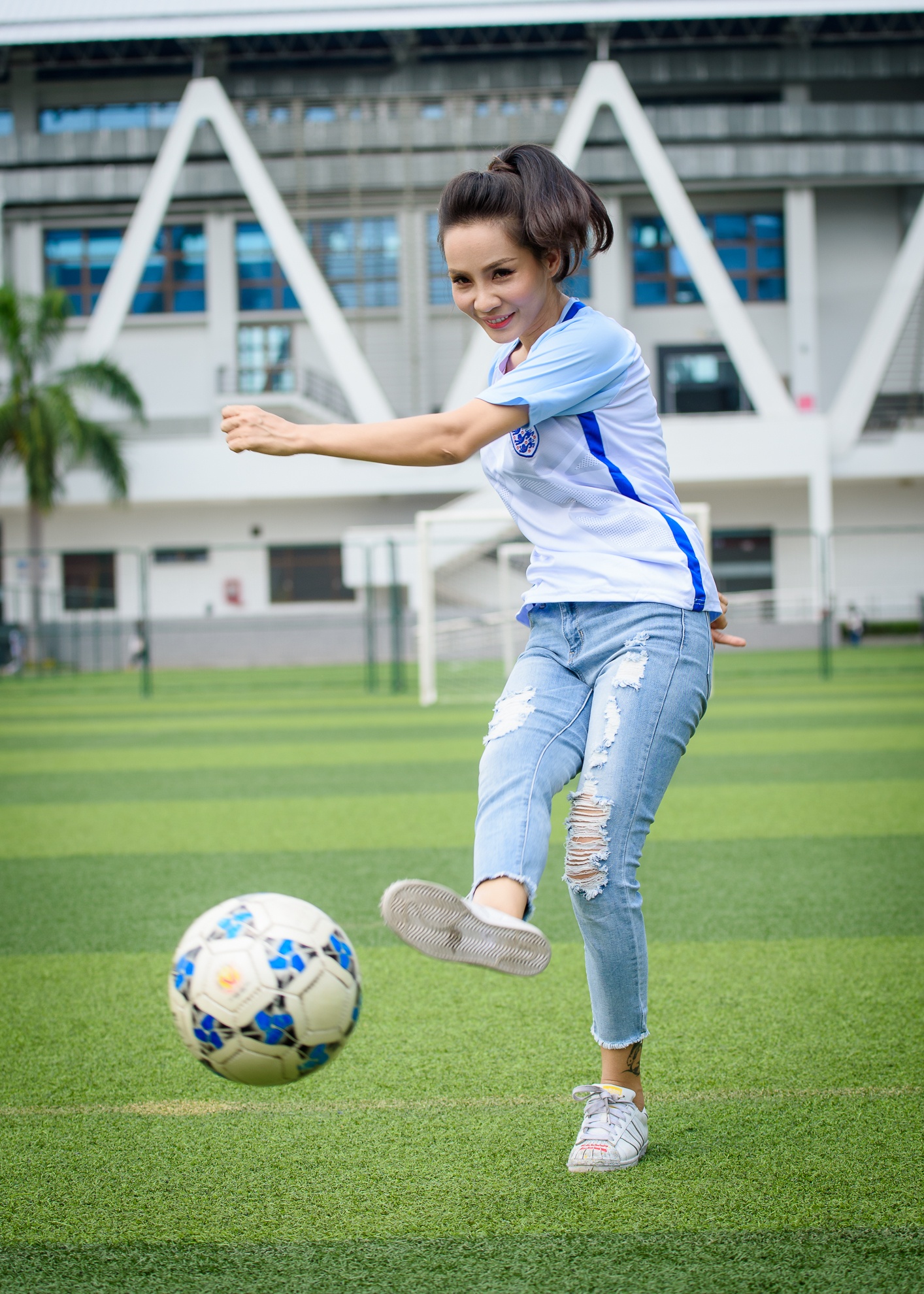 Hoàng Bách cổ vũ Euro 2016 ảnh 7 Hoang Bach co vu Euro 2016 anh 7