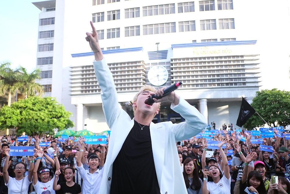 Tour dien Mua he khong do anh 8