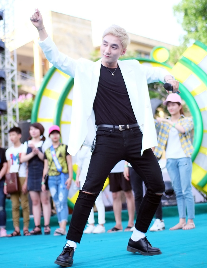 Tour dien Mua he khong do anh 4