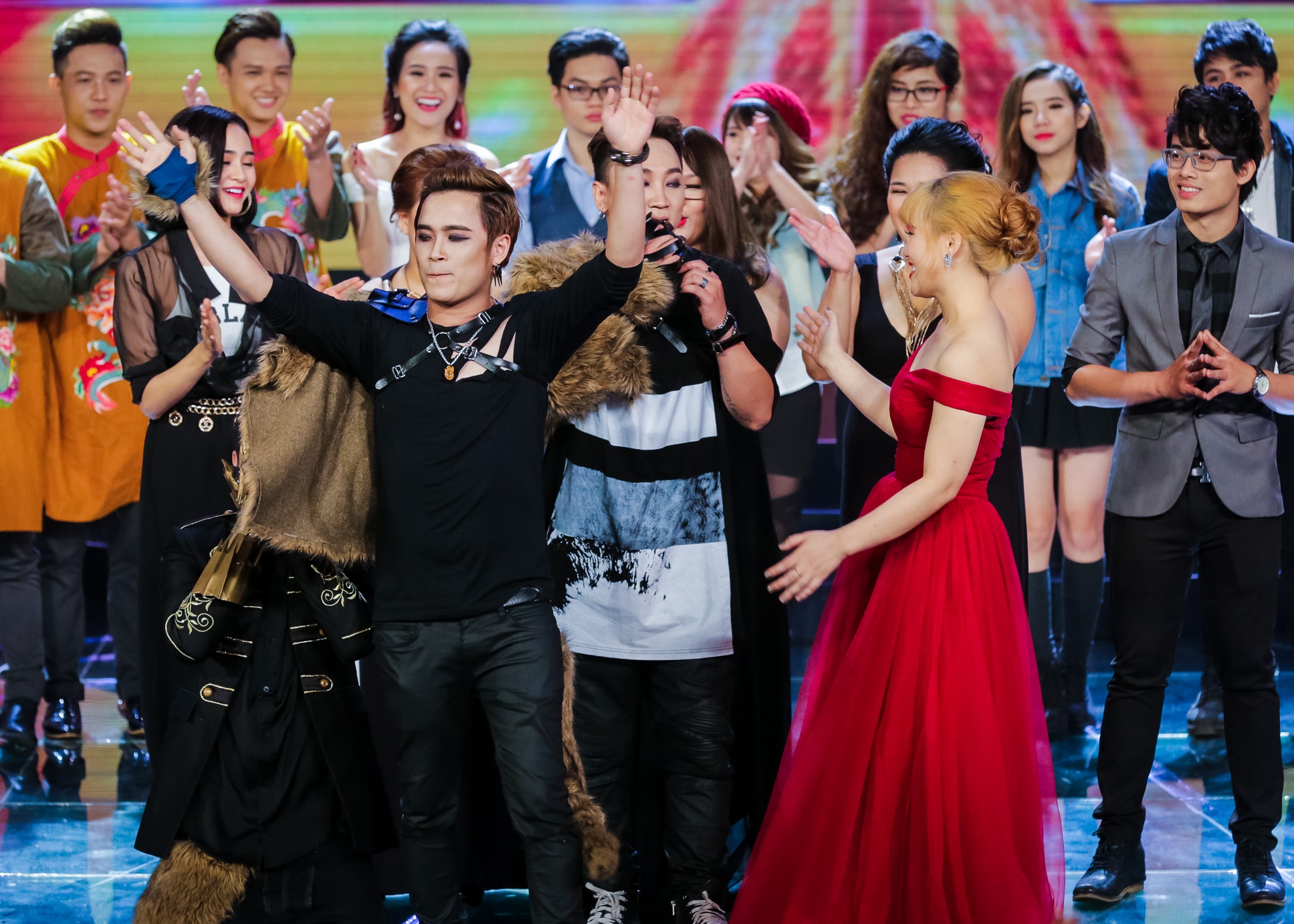 Live show 1 XFactor ảnh 4 Live show 1 XFactor anh 4