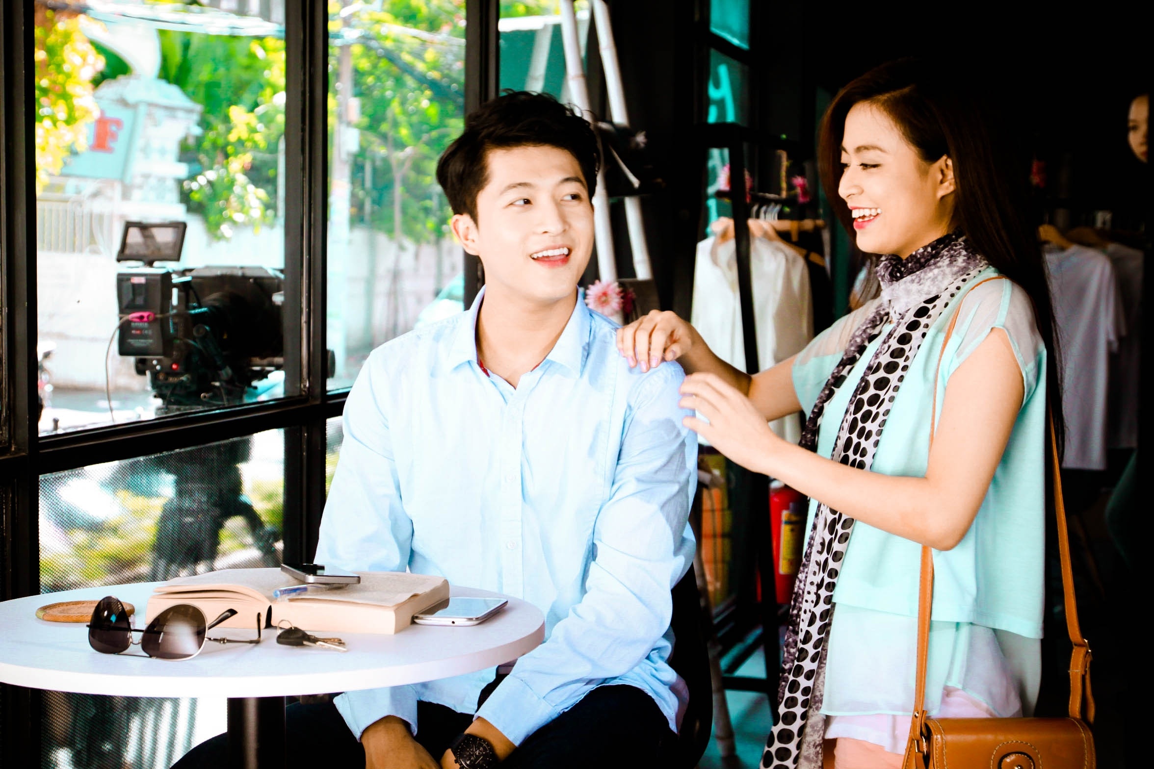 Hau truong showbiz Viet duoc dua len phim anh 5