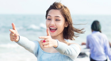 Ca khuc moi cua Miu Le canh tranh voi Only C tren BXH Zing hinh anh