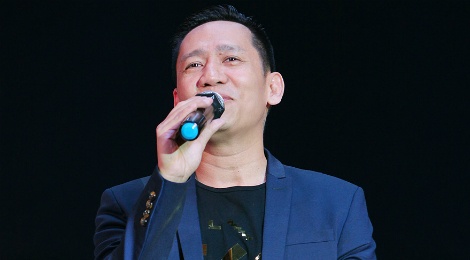 Duy Manh tu choi hat tiep du duoc khan gia yeu cau hinh anh