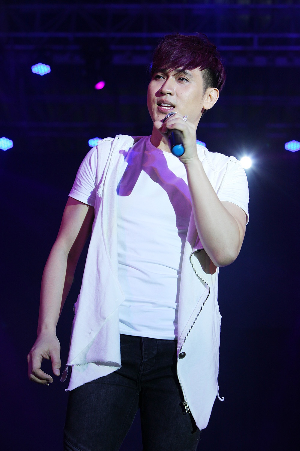 Duy Manh tu choi hat tiep anh 5