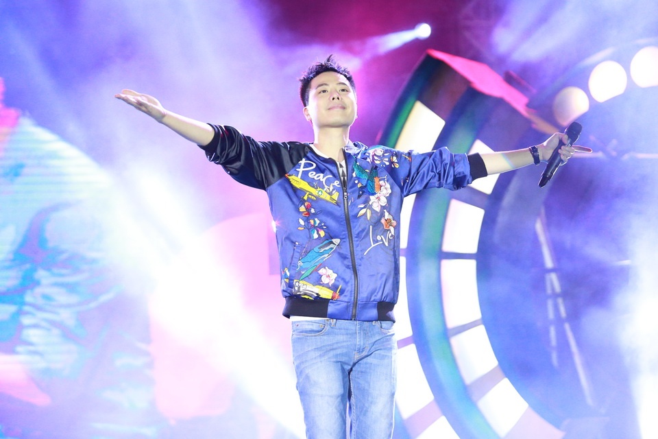 Tour dien Mua he khong do anh 10