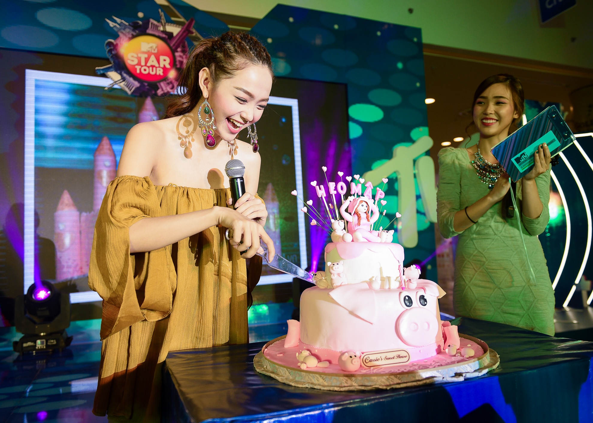 Minh Hằng tổ chức sinh nhật ảnh 4 Minh Hang to chuc sinh nhat anh 4