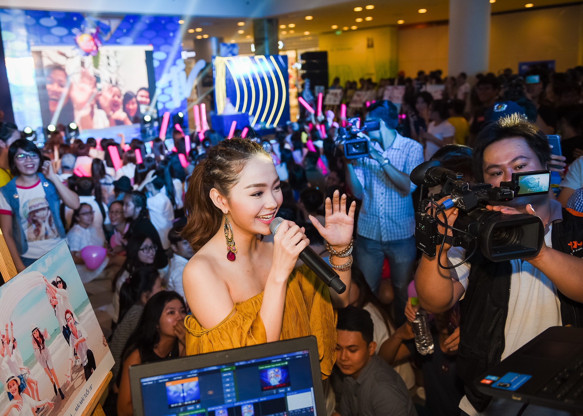 Minh Hằng tổ chức sinh nhật ảnh 12 Minh Hang to chuc sinh nhat anh 12