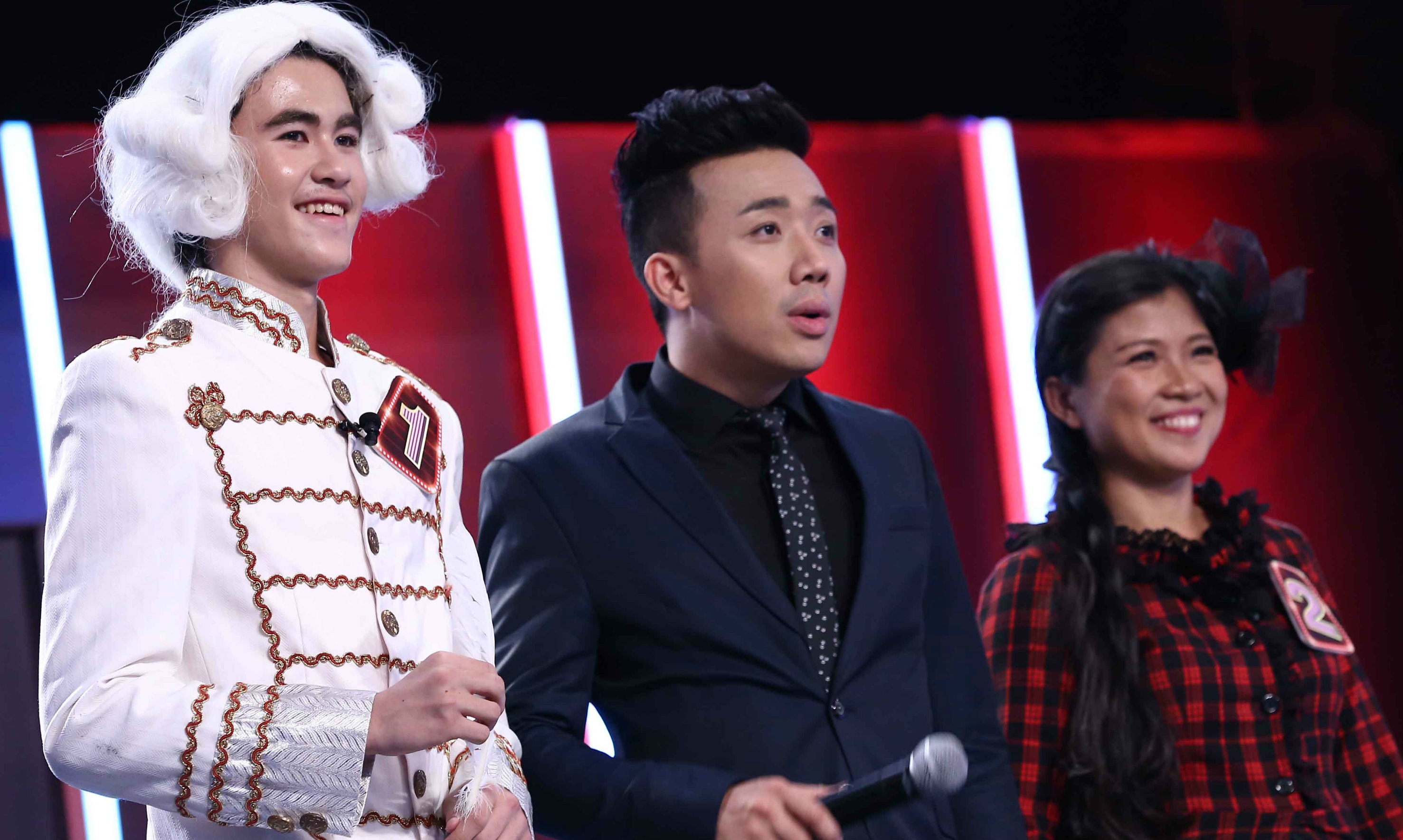 Hong Dao bi to ban do, nhuong chien thang cho Hong Van hinh anh