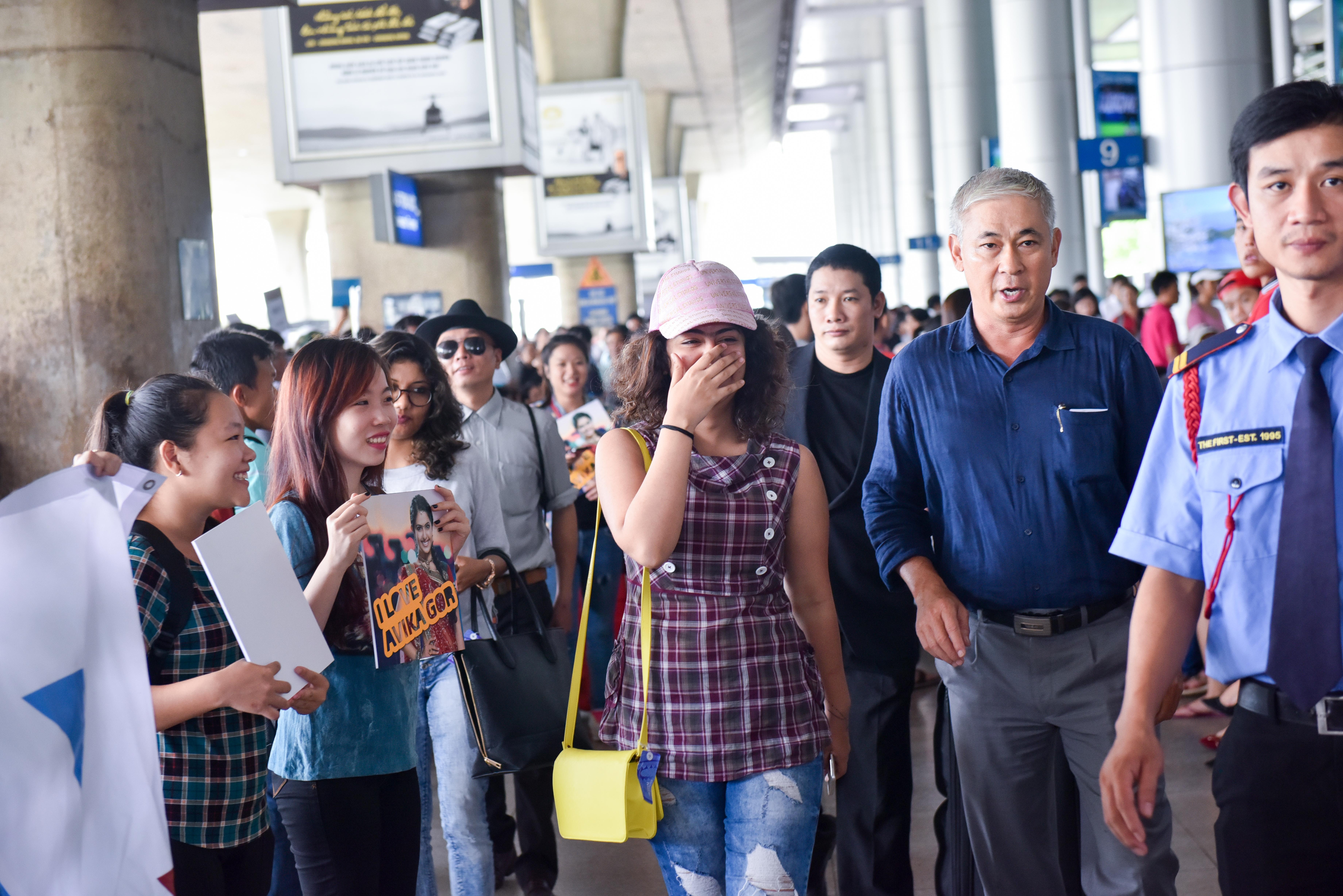 Sao Co dau 8 tuoi sang Viet Nam anh 1