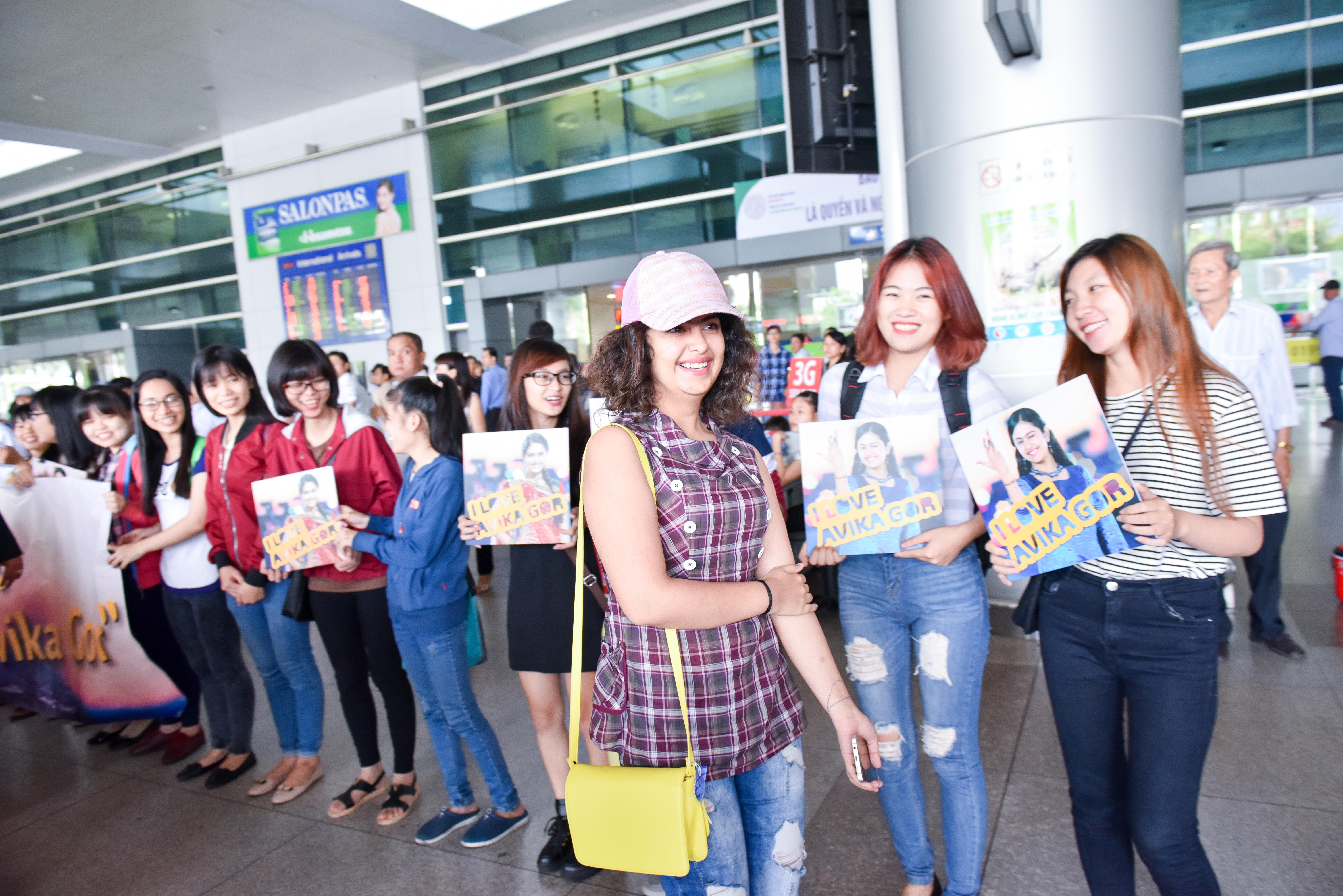 Sao Co dau 8 tuoi sang Viet Nam anh 3