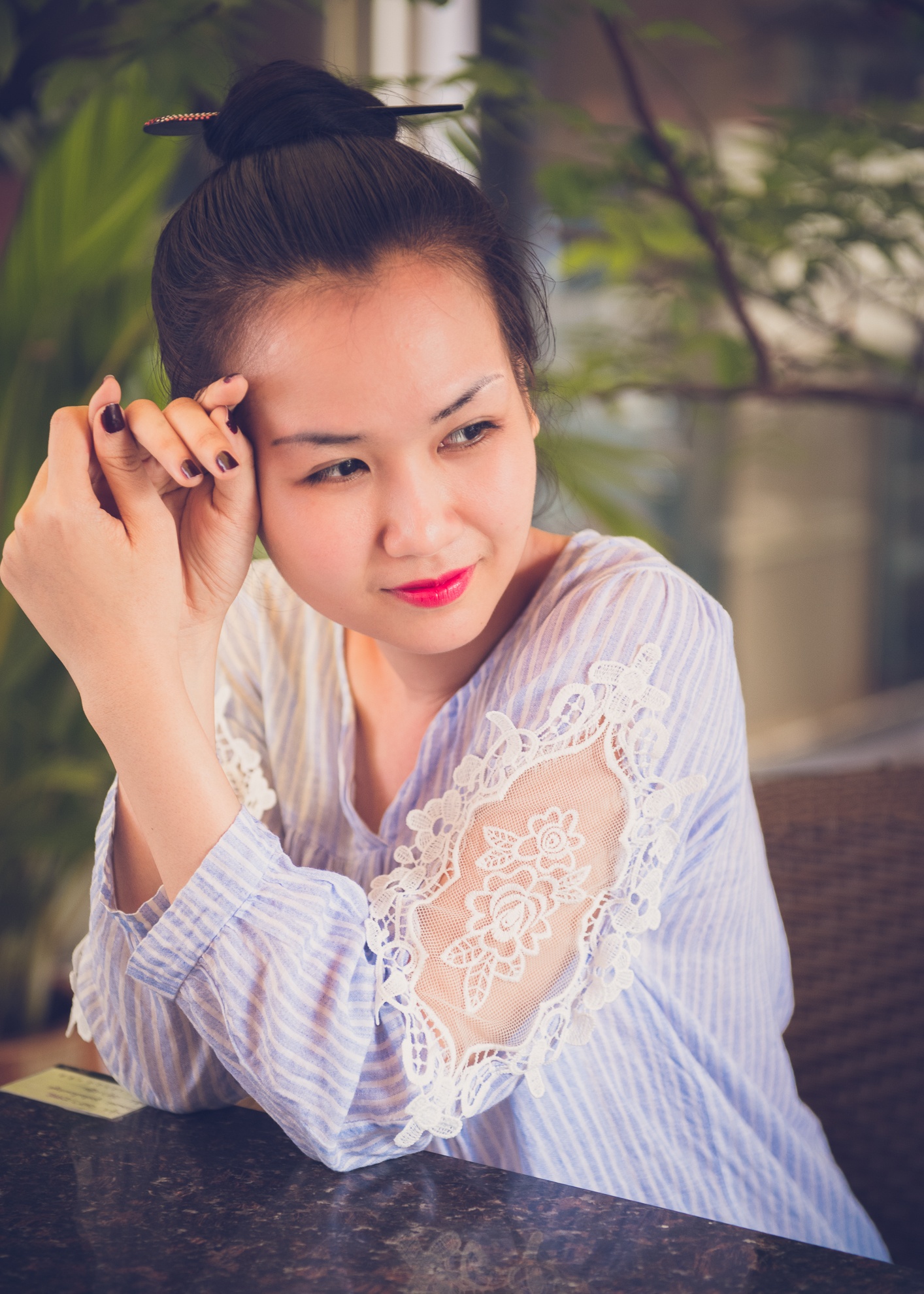 Guong mat than quen anh 2