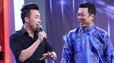Van Son - Hong Dao treu Tran Thanh lam MC dam cuoi hinh anh