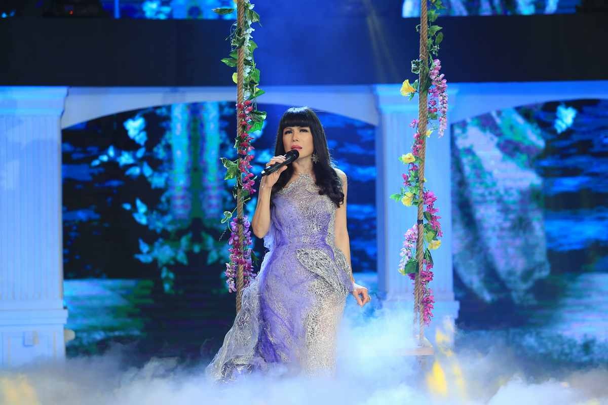 Tinh khuc vuot thoi gian thang 7 anh 11