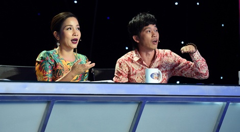 Giam khao cham diem cho Vo Ha Tram day mau thuan hinh anh