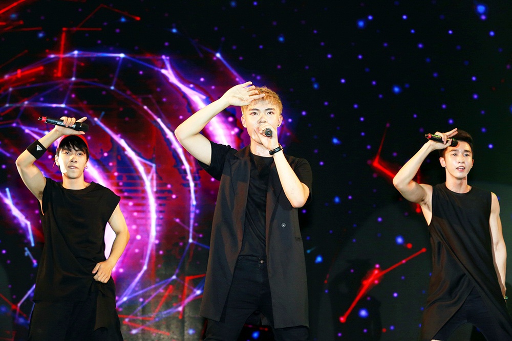 Tour dien Mua he khong do anh 11