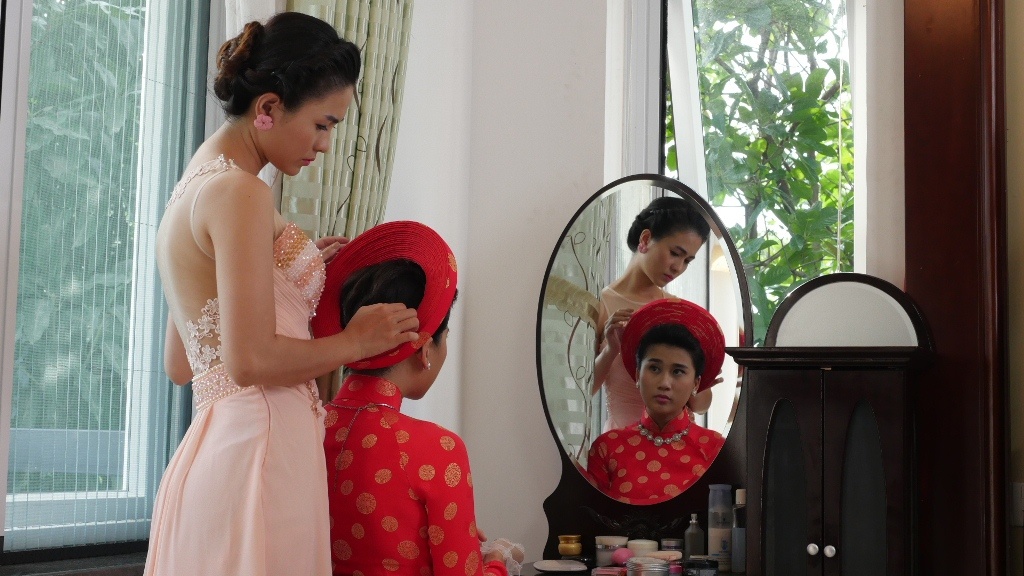 Phim Chi em nha Dong Cac anh 1