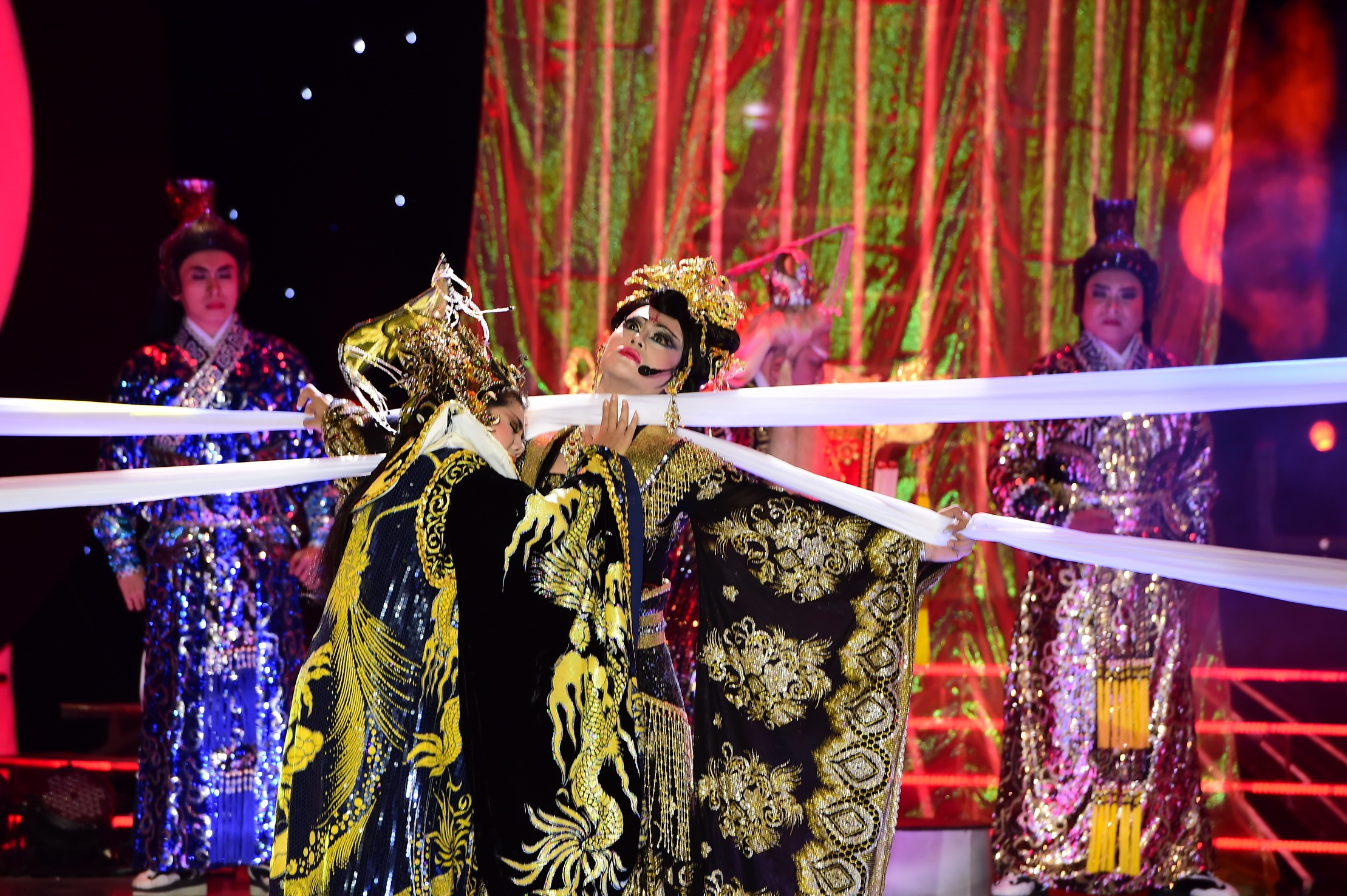 Tap 11 Guong mat than quen anh 13