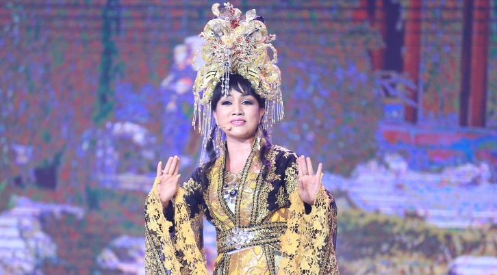 Ha Van - Huong Lan - Trich doan Phung Nghi Dinh hinh anh