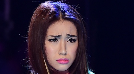 Hoa Minzy lai lam lo khi hat nhac bolero hinh anh