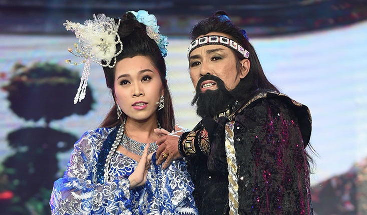 Chau gai Vu Linh mac nhieu loi khi hat cai luong hinh anh