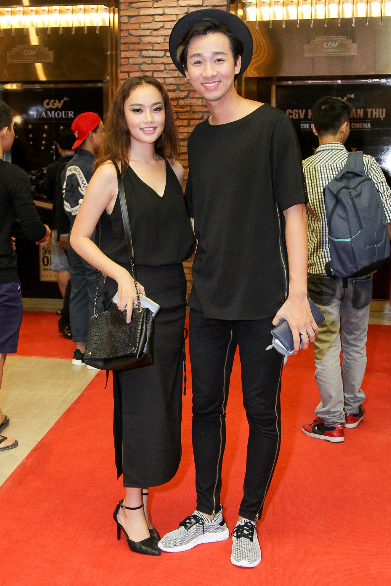 Phương Trinh Jolie khoe vòng 2 ảnh 6 Phuong Trinh Jolie khoe vong 2 anh 6