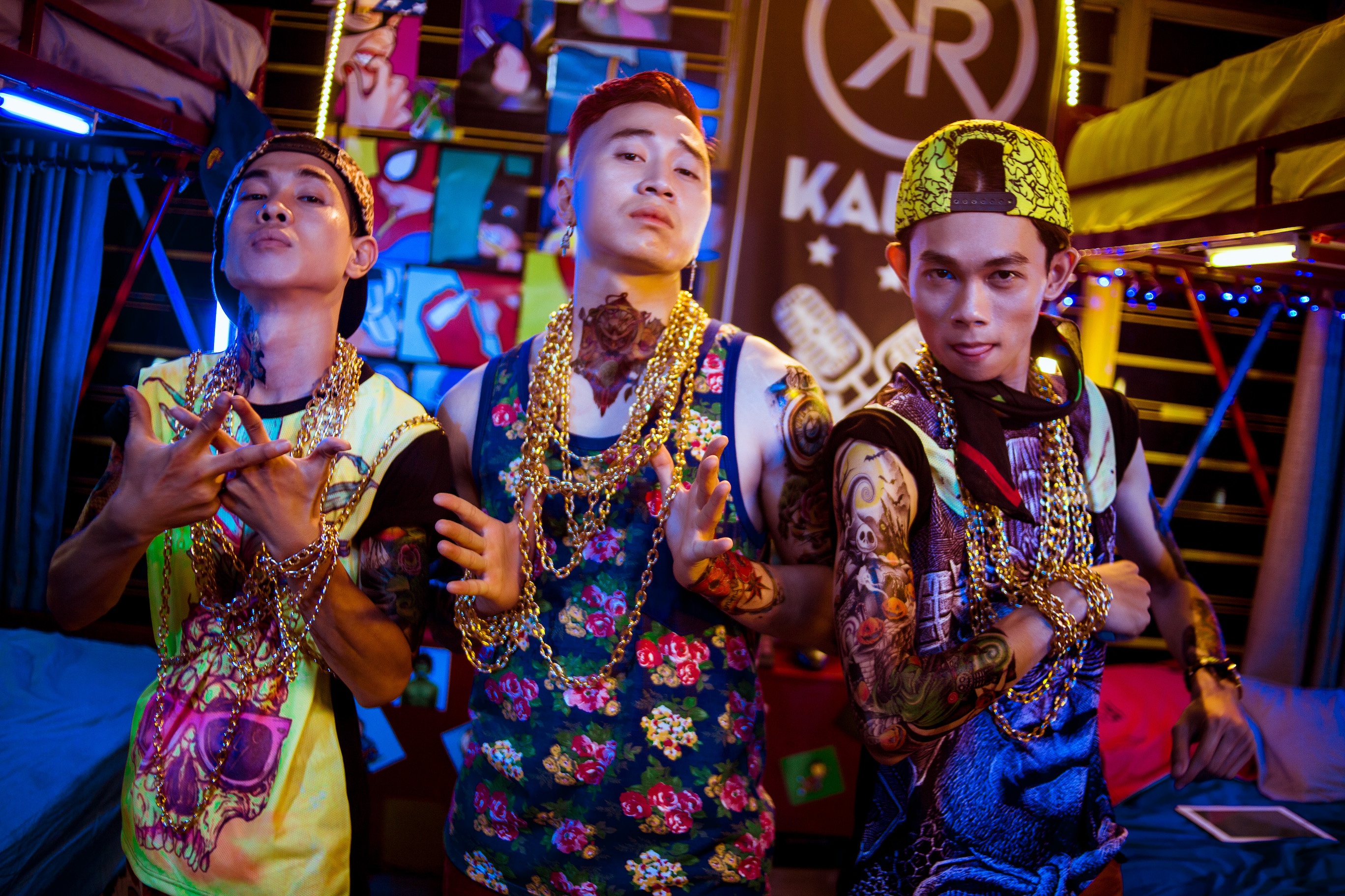 MV Anh là sinh viên của Karik ảnh 3 MV Anh la sinh vien cua Karik anh 3