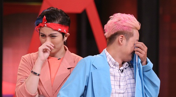 Biet doi bi MC Dai Nghia gat uong tra dang hinh anh