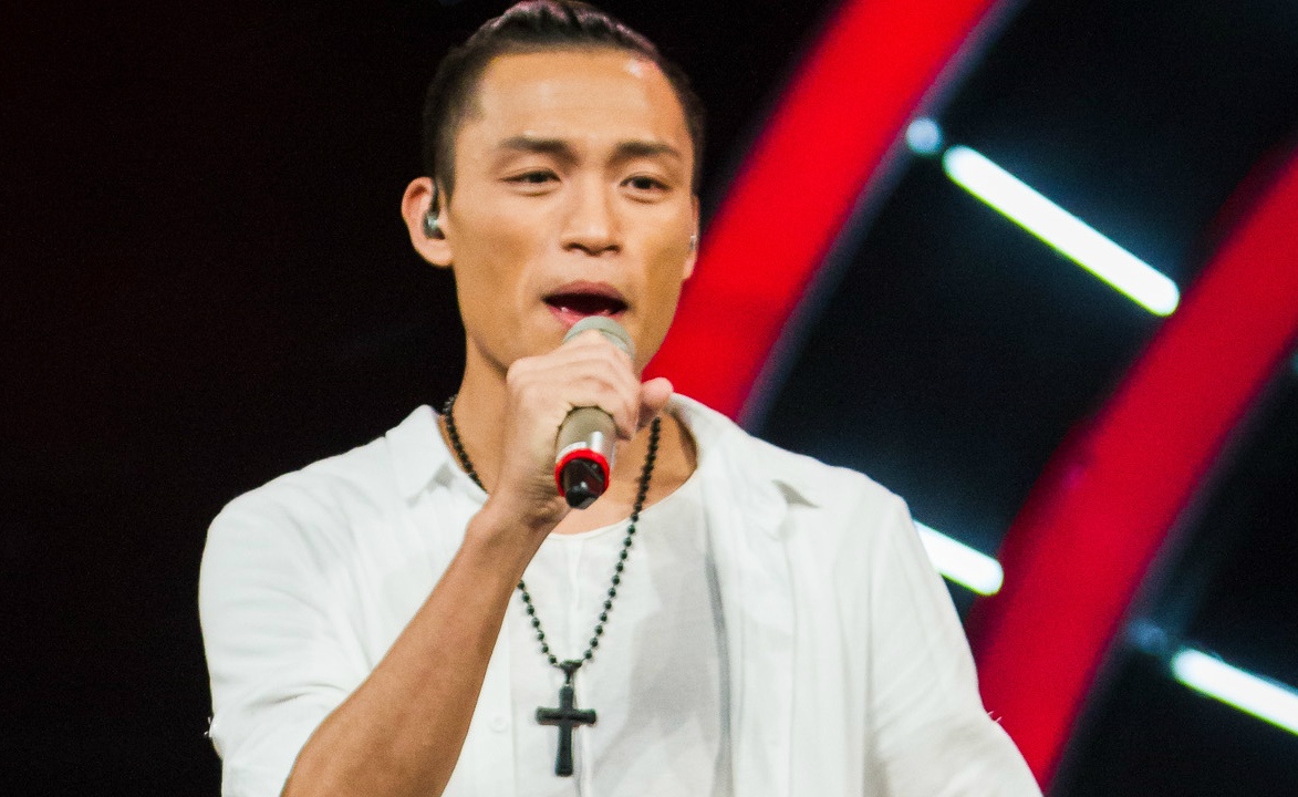 Viet Thang bi che thua ngoai hinh thieu giong hat hinh anh