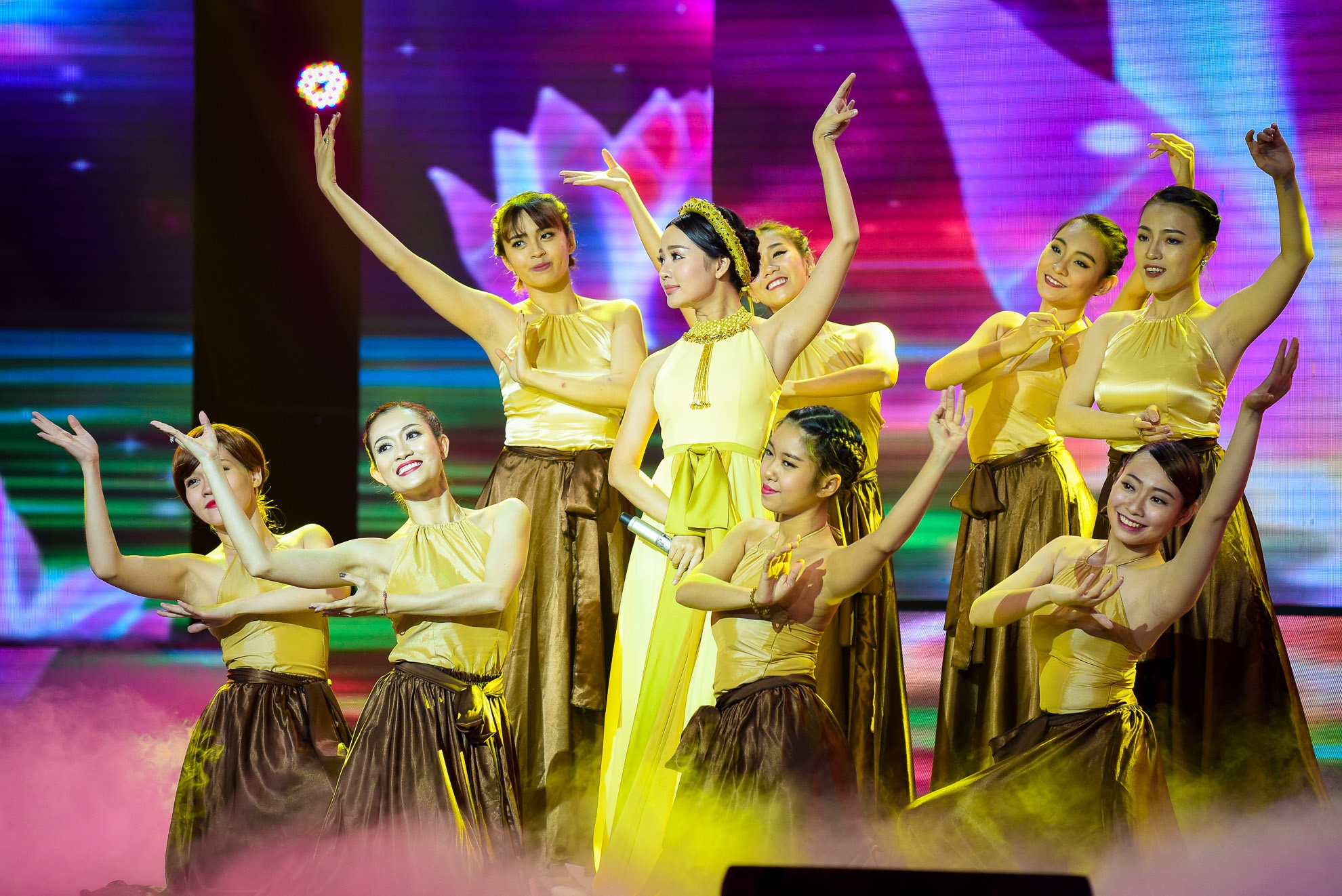 Live show 5 cua X Factor 2016 anh 6