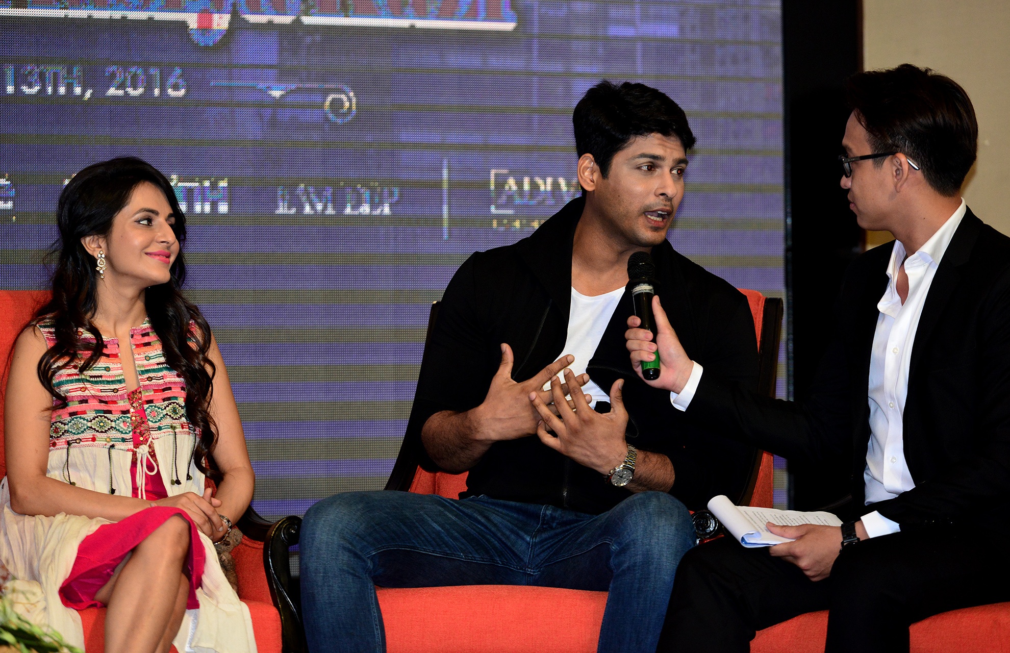 Sao Co dau 8 tuoi sang Viet Nam anh 6