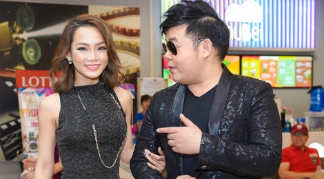 Quang Le di xem phim voi DJ King Lady hinh anh